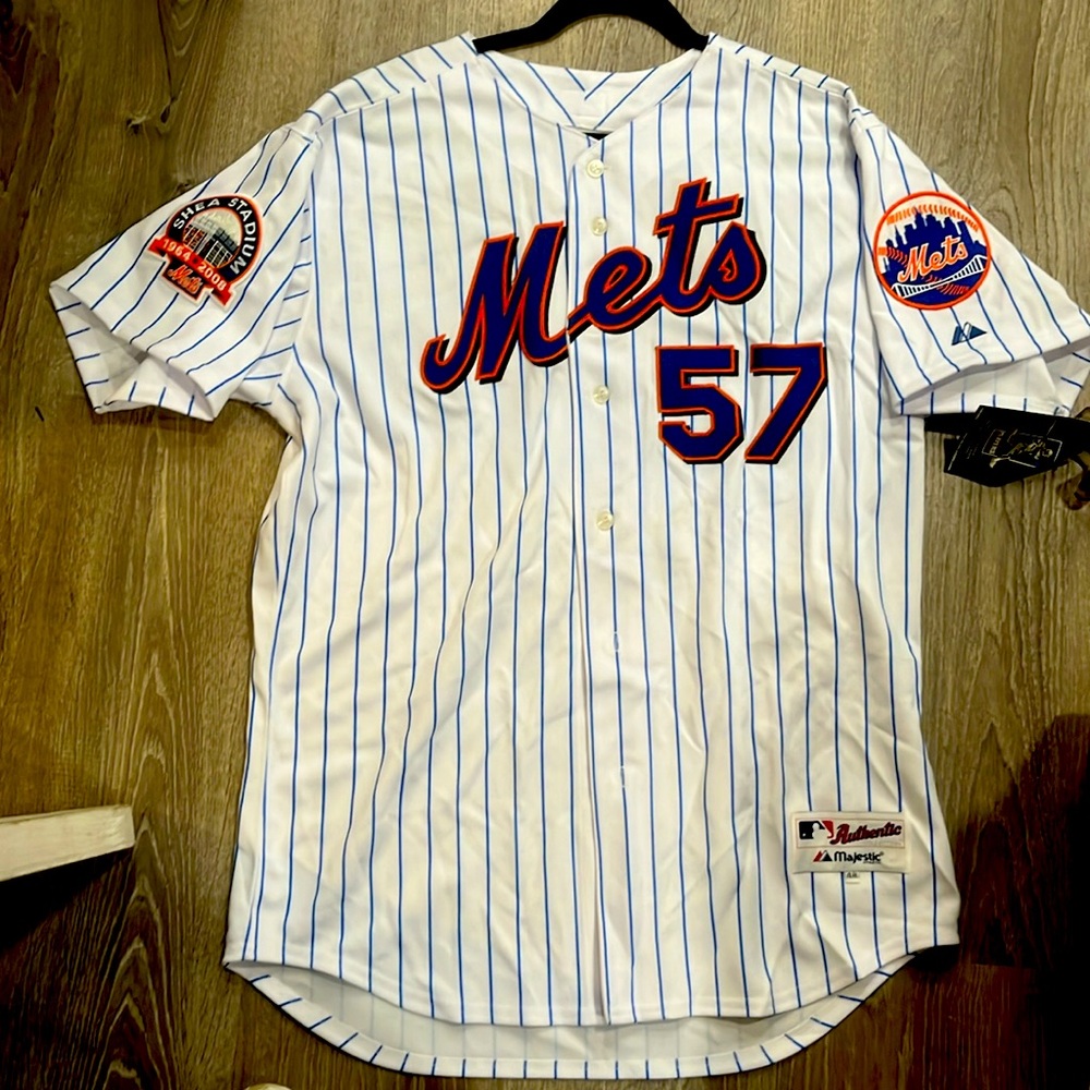 Official MLB NY Mets Jersey. Carlos Santana.